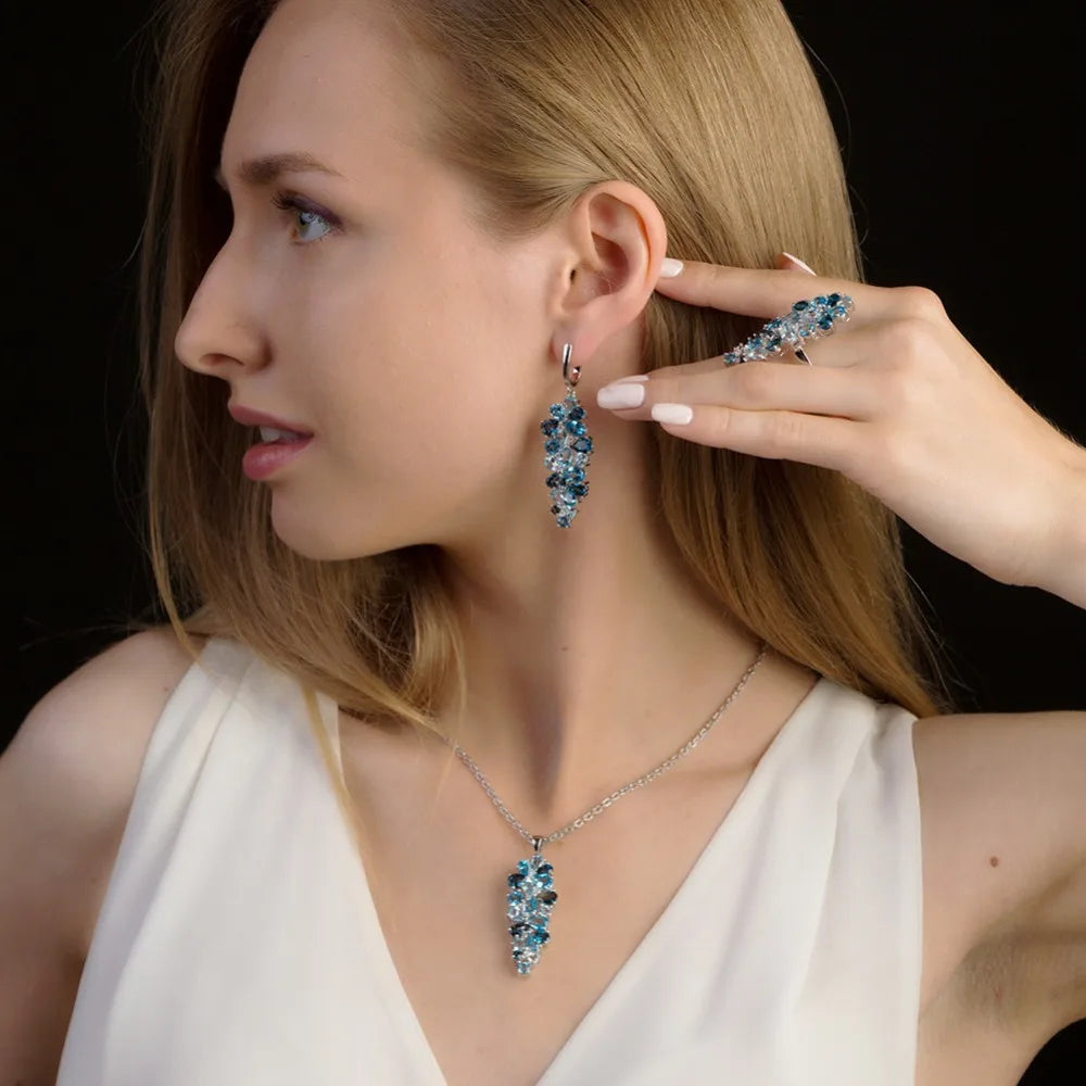London (Blue Topaz) Gemstone Pendant (USA)