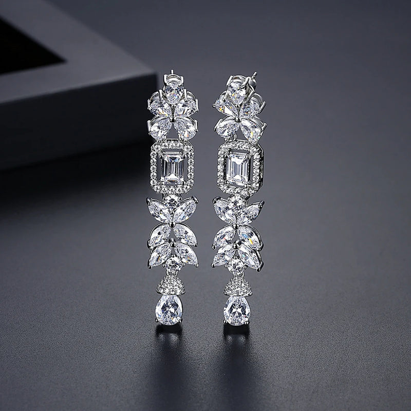 Bridal Beauty - Sparkling Earrings