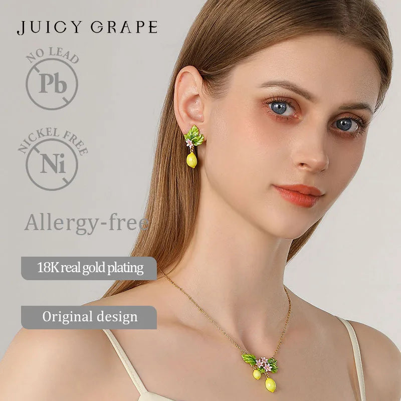 Lemon Flower 18k Necklace