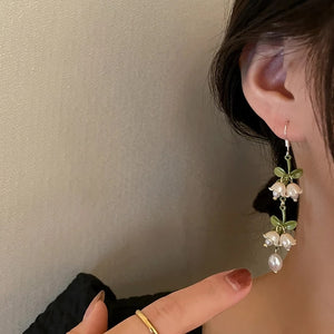 White Lily - Jewellery