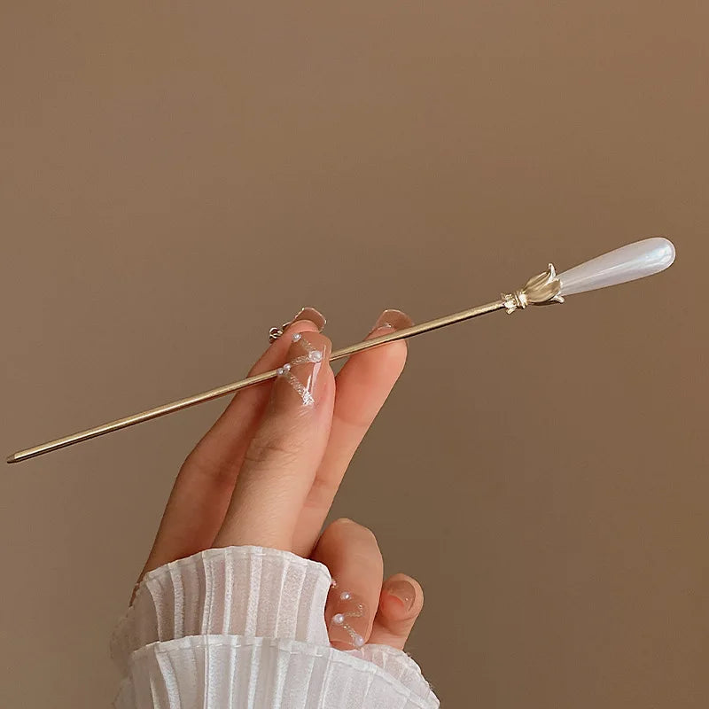 Floral Pearl Hairpins