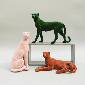 Creative Cheetah Decor/Statue