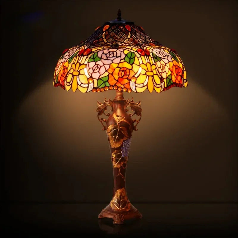 Tiffany Style/American Rose Lamp