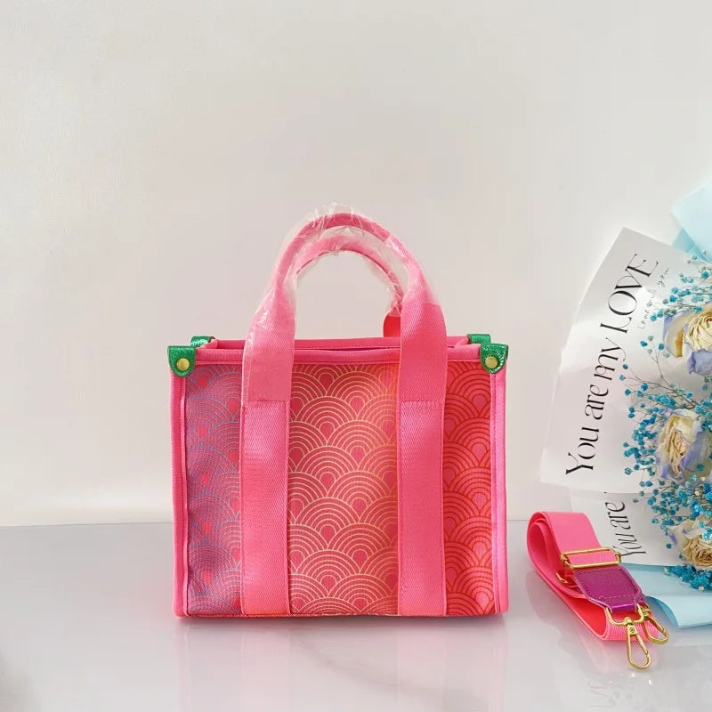 Fashionable Tote Handbags