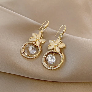 Sweet Flower Design Earrings