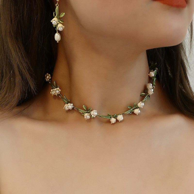 White Lily - Jewellery