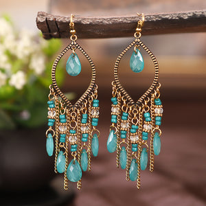 classy green earrings 